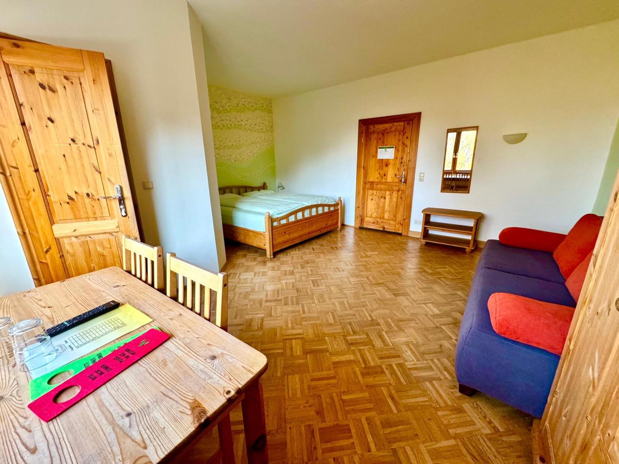 Hotel Gruenwald Ansbach Extérieur photo