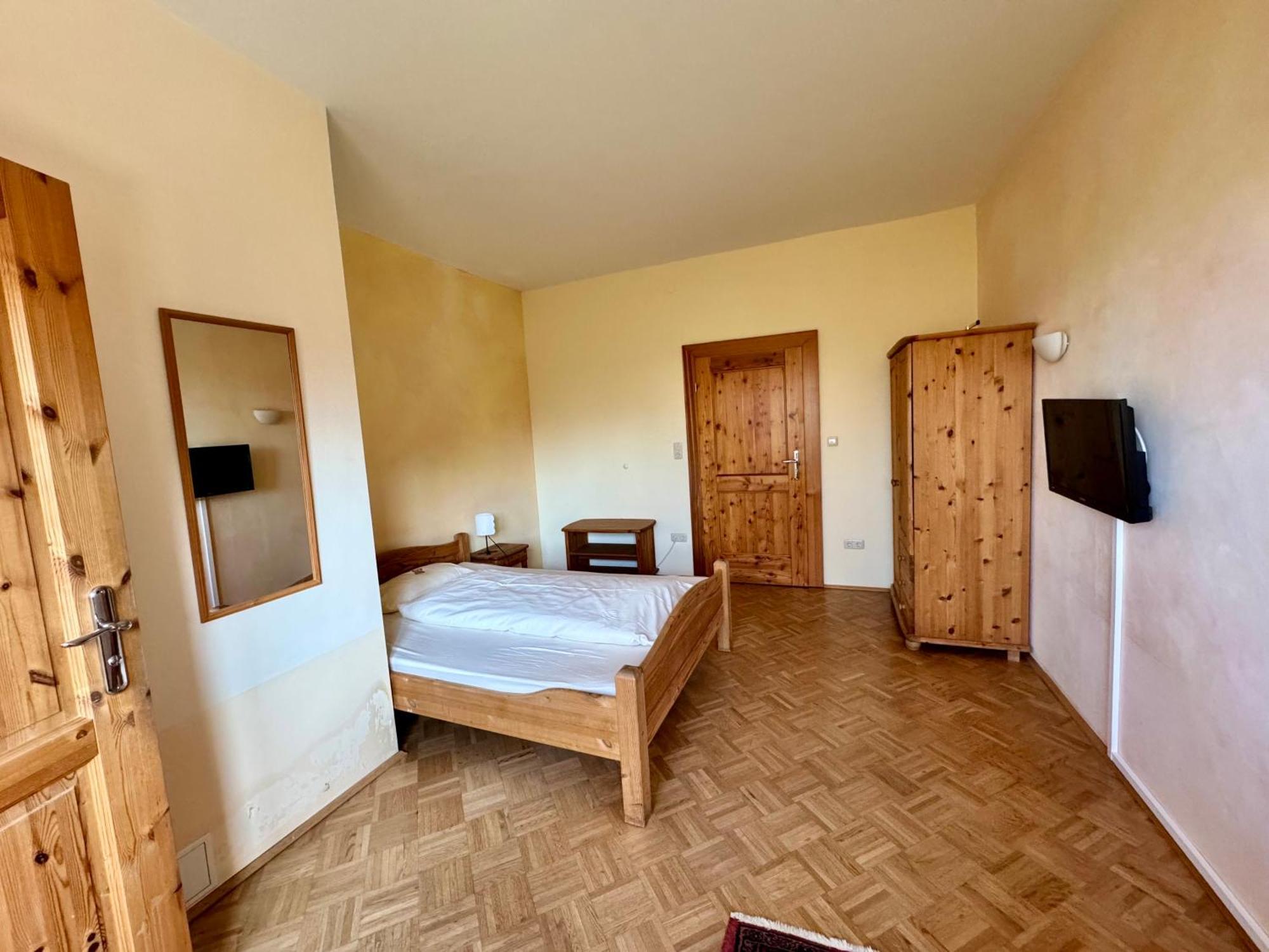 Hotel Gruenwald Ansbach Extérieur photo